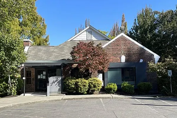 Seattle Public Library - Madrona-Sally Goldmark Branch