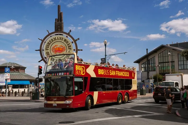 Big Bus SF: Hop-on Hop-off Tour with 17 Stops and Sunset Option