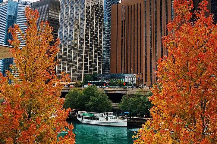 Chicago Architecture Center River Cruise aboard First Lady