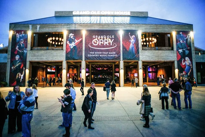 Grand Ole Opry House Guided Backstage Tour in Nashville