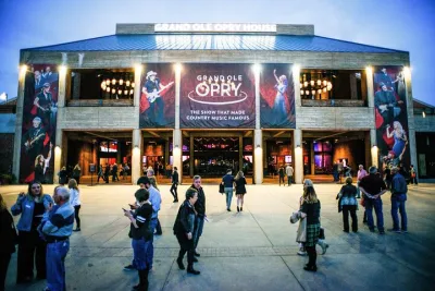 Grand Ole Opry House Guided Backstage Tour in Nashville