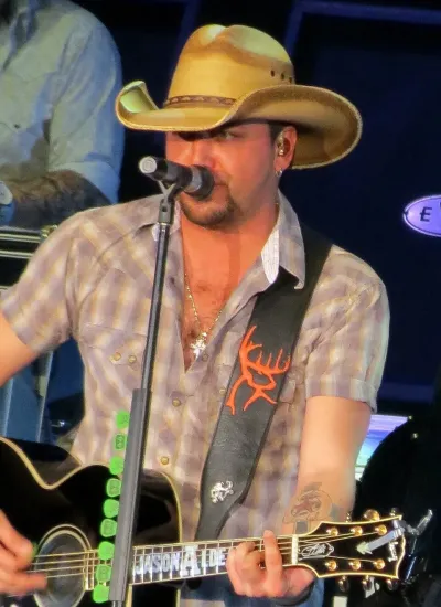 Jason Aldean, Chase Matthew & Mackenzie Carpenter