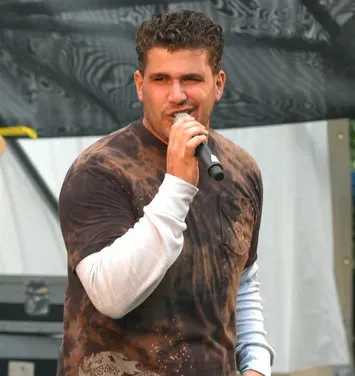 Dustin Lynch, Kip Moore & Josh Gracin