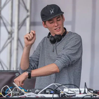 Lost Frequencies