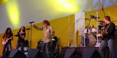 Starship & Mickey Thomas