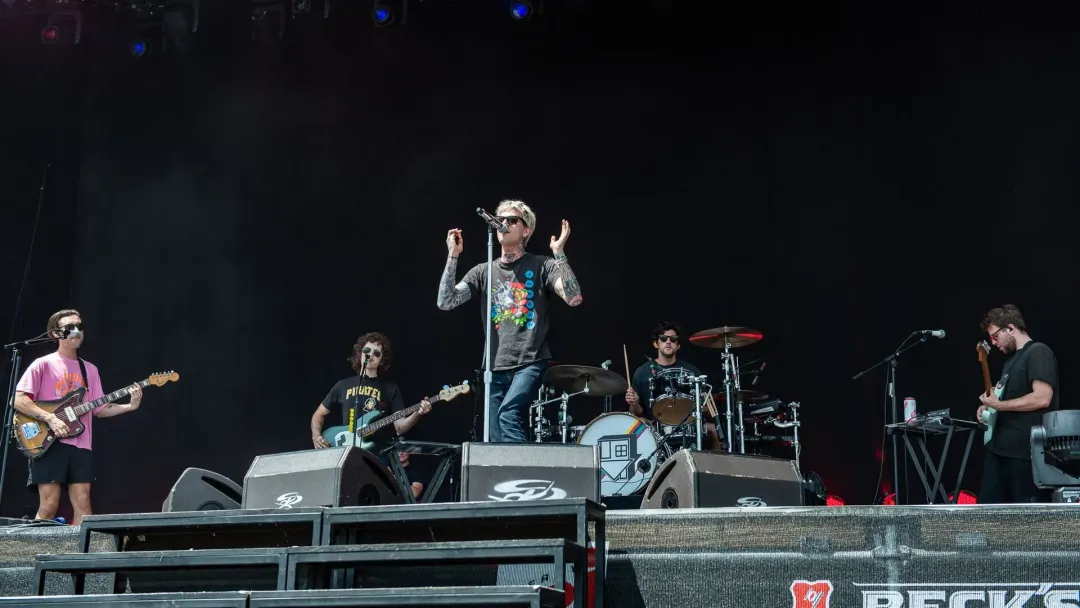 The Neighbourhood