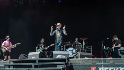 The Neighbourhood
