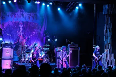 The Sword & Red Fang