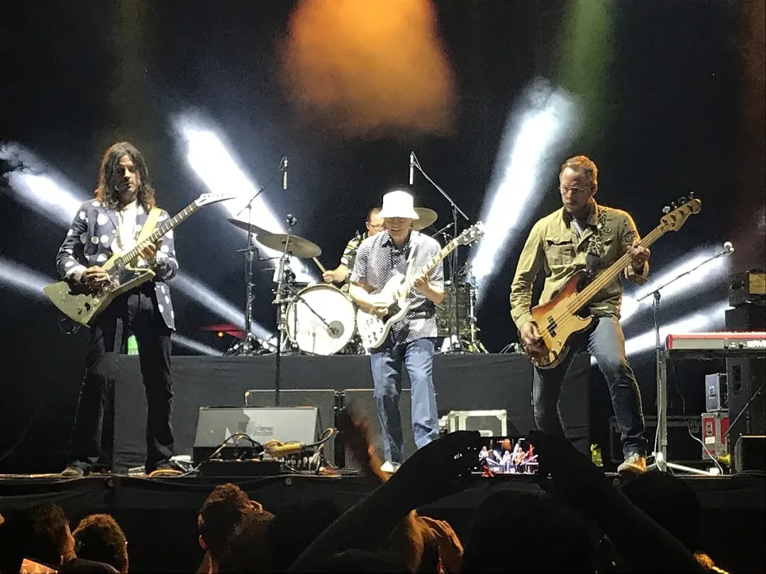 Weezer, The Shins & Silversun Pickups