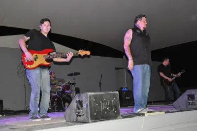 12 Stones
