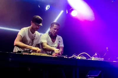 Cosmic Gate