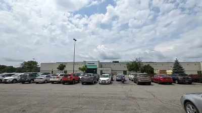 Wilton Mall
