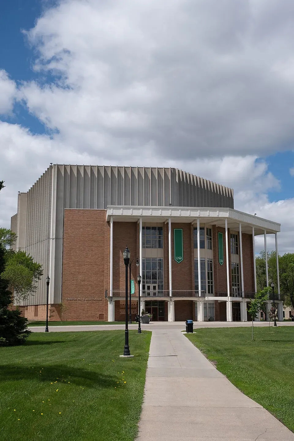 Chester Fritz Auditorium, Grand Forks