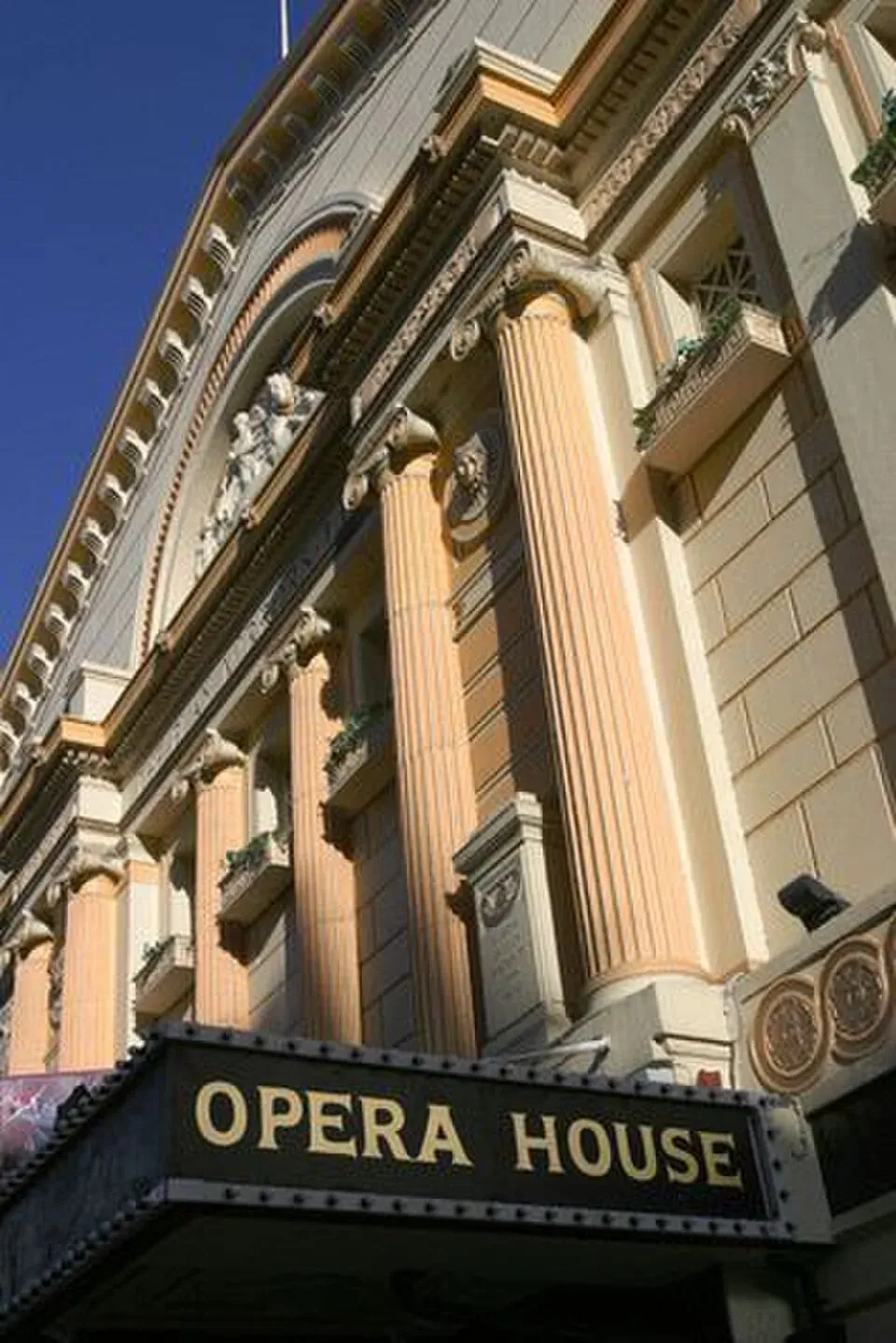 Manchester Opera House, Manchester