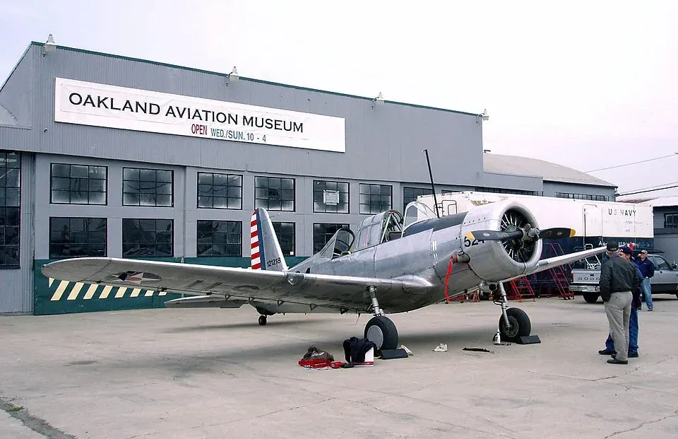 Oakland Aviation Museum, Oakland