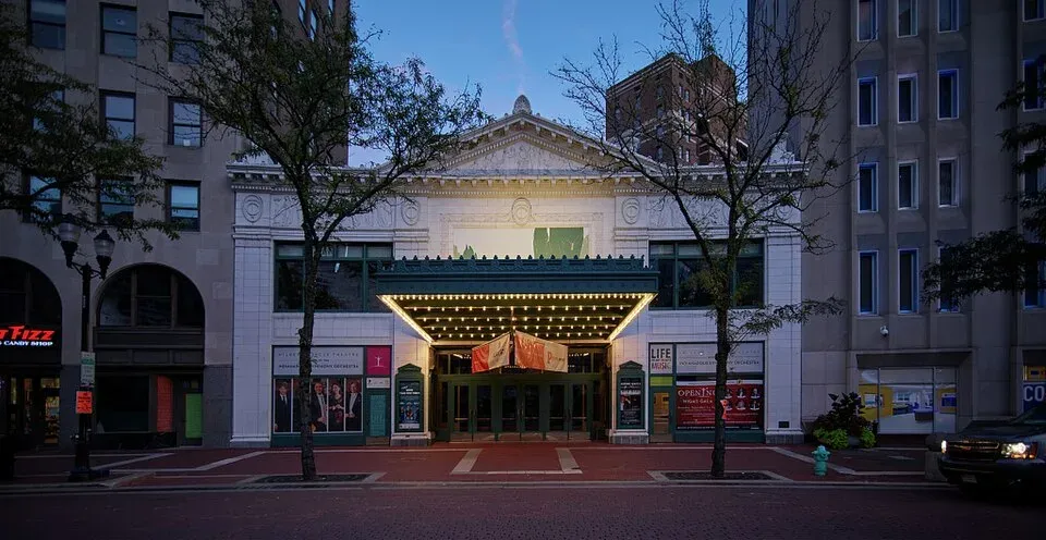 Hilbert Circle Theatre, Indianapolis