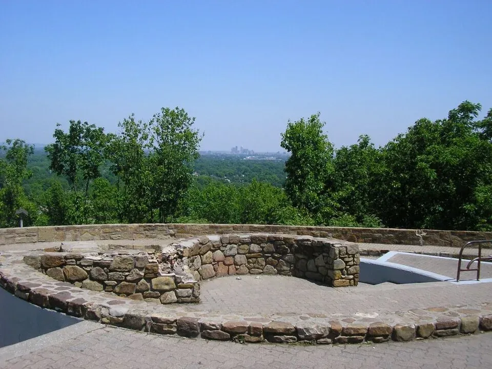 Iroquois Amphitheater, Louisville