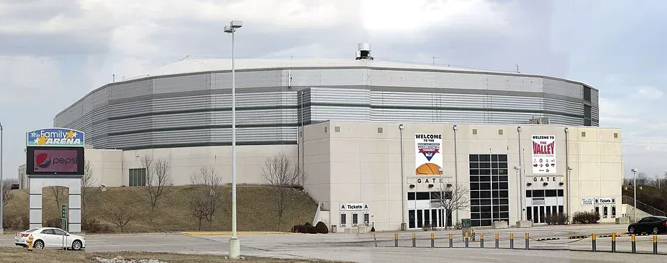 Family Arena, Saint Charles