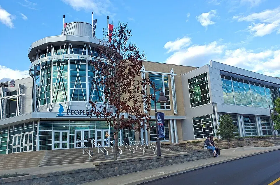 UPMC Events Center, Moon