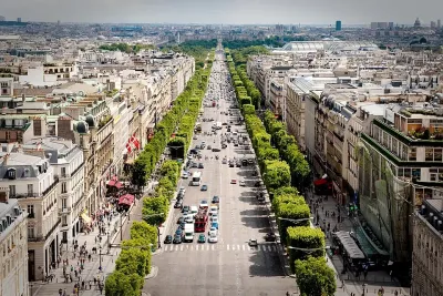 Champs Elysees