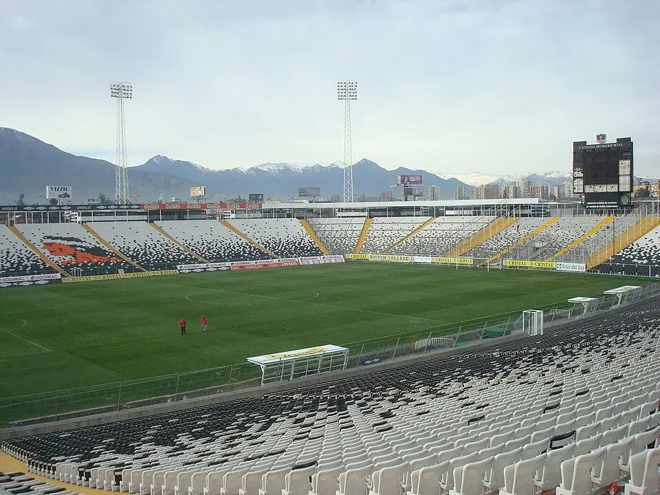 Estadio Monumental David Arellano, Santiago