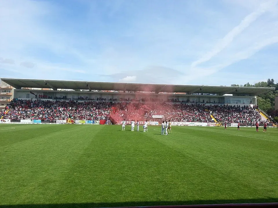 Estádio Municipal 25 de Abril, Penafiel