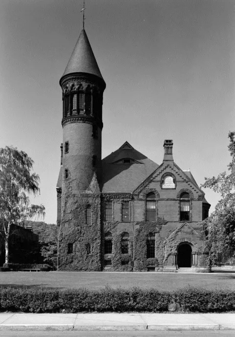 Photo of Slater Memorial Museum