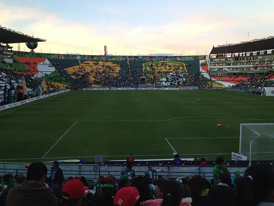 Leon Stadium, Leon