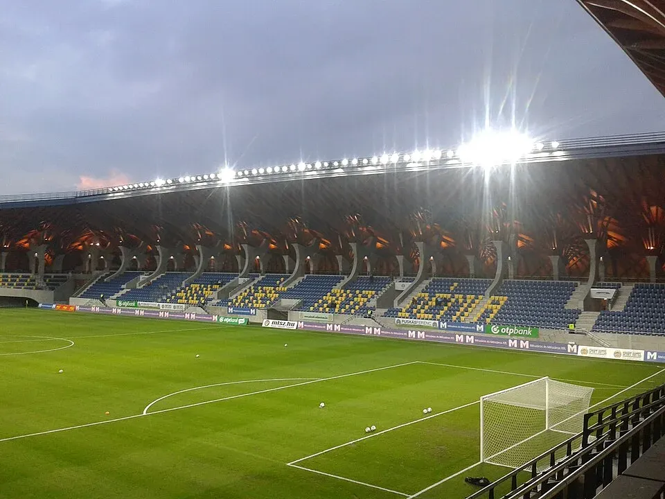 Pancho Aréna, Felcsut
