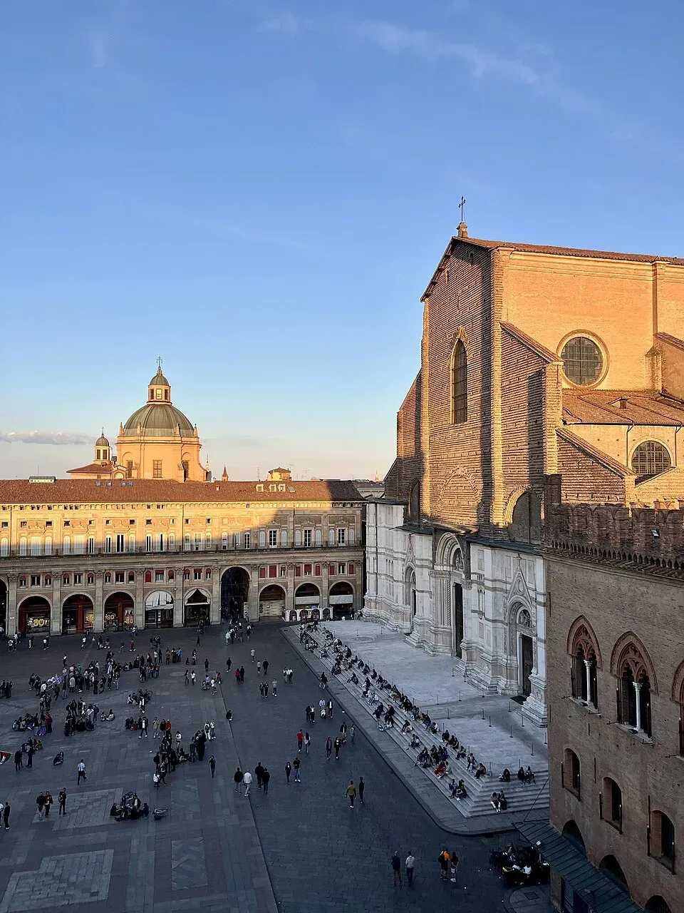 Piazza Maggiore, Bologna