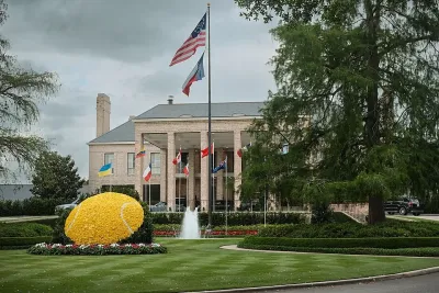 River Oaks Country Club