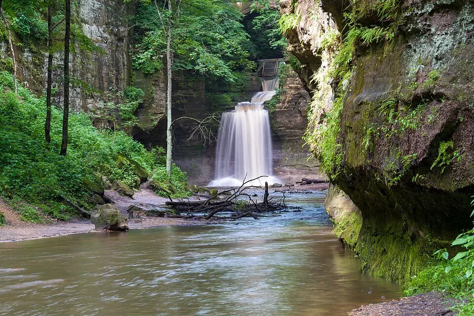 Matthiessen Park, Irvington