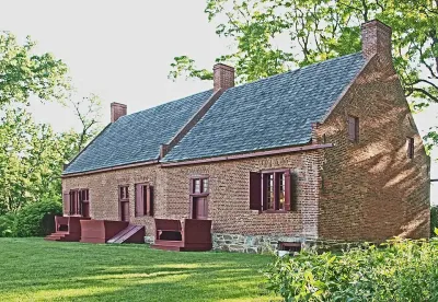 Luykas Van Alen House
