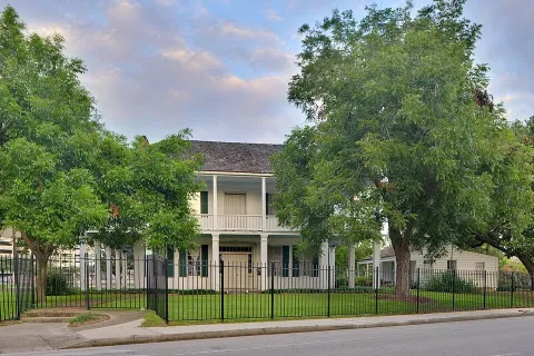 Photo of Kellum-Noble House