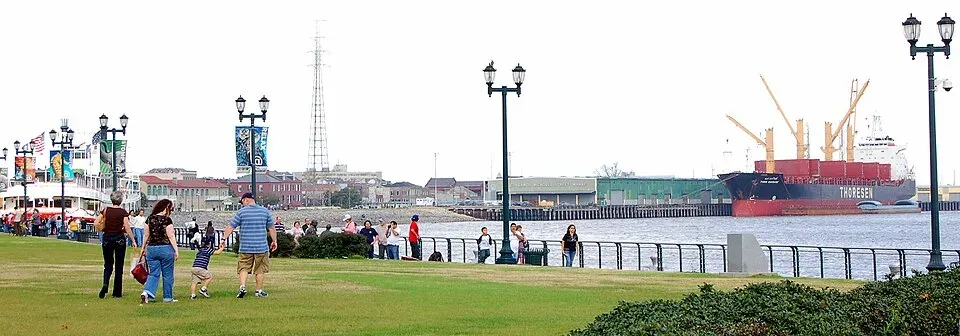 Woldenberg Park, New Orleans
