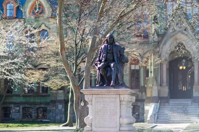 Benjamin Franklin Statue