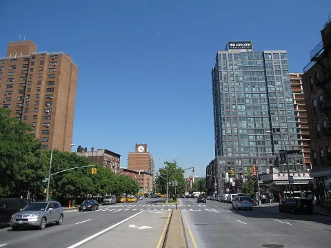 Photo of East Houston Street
