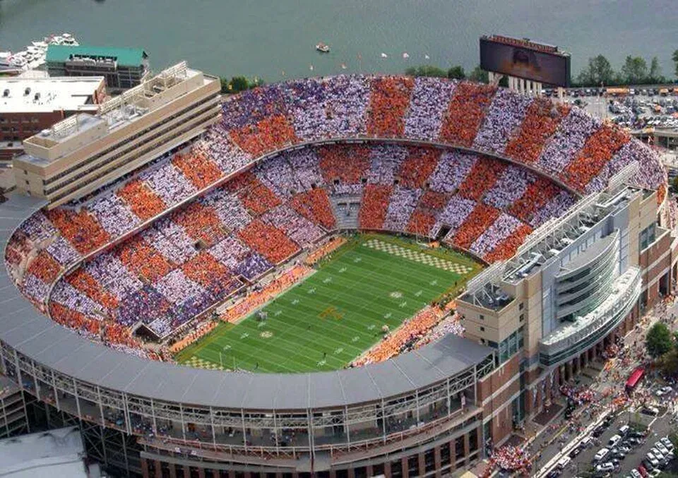 Neyland Stadium, Knoxville