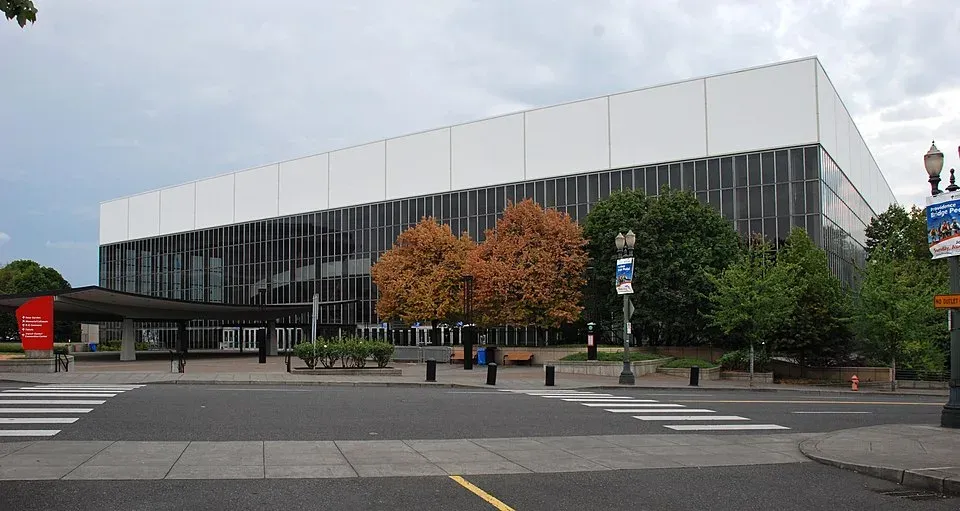 Portland Veterans Memorial Coliseum, Portland