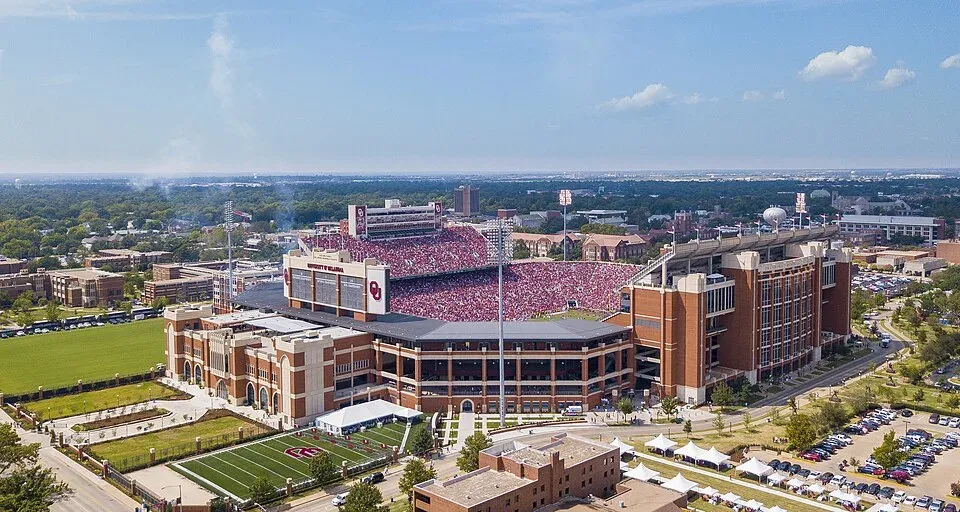 Memorial Stadium Oklahoma, Norman