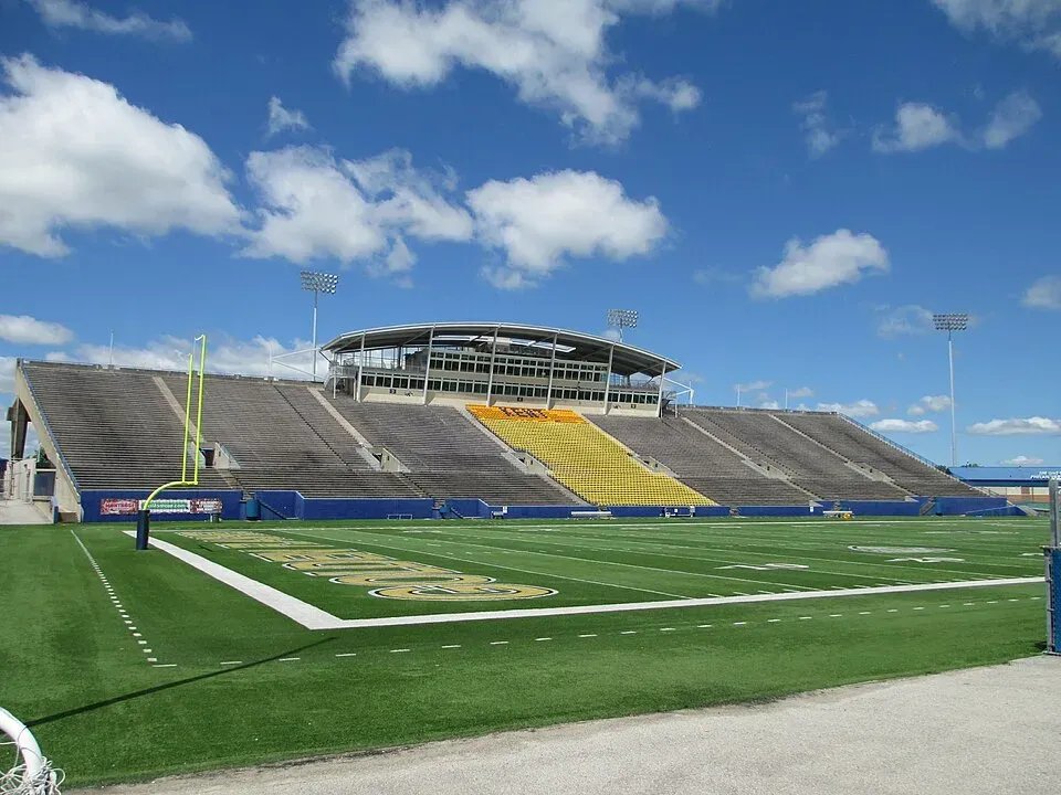 Dix Stadium, Kent