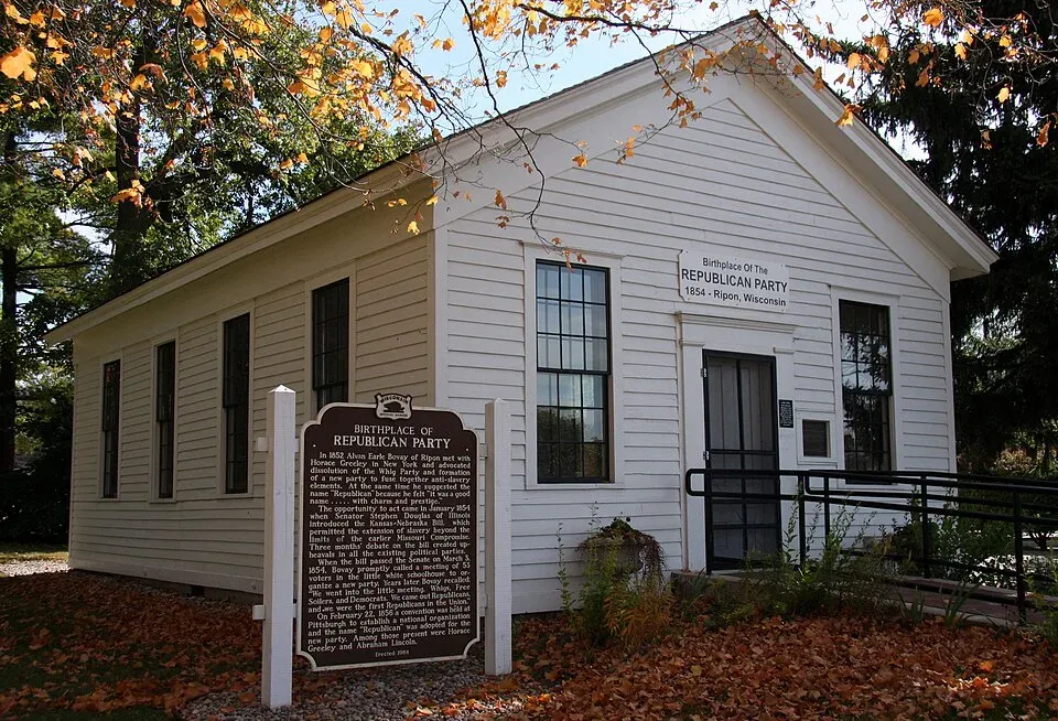 White Schoolhouse, Lawrence