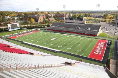 Youngstown State Penguins vs. Mercyhurst Lakers