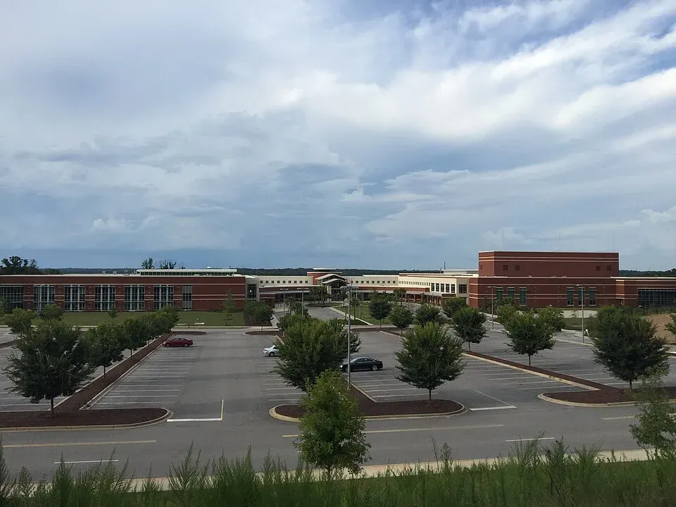 River Bluff High School, Lexington