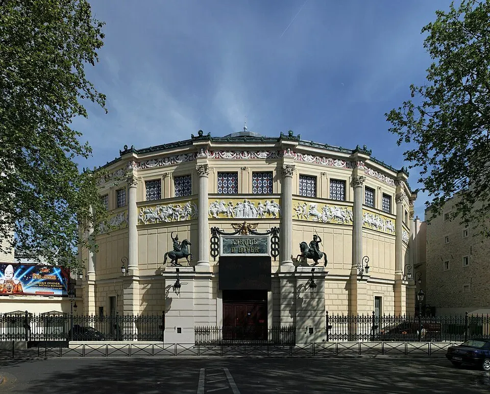 Cirque d'Hiver Bouglione, Paris