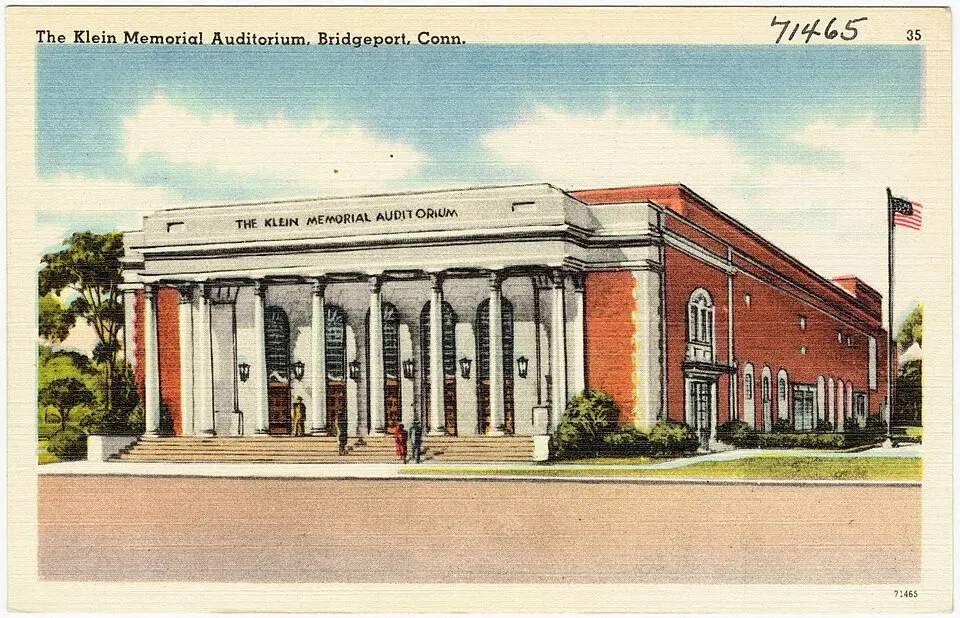 Klein Memorial Auditorium, Bridgeport