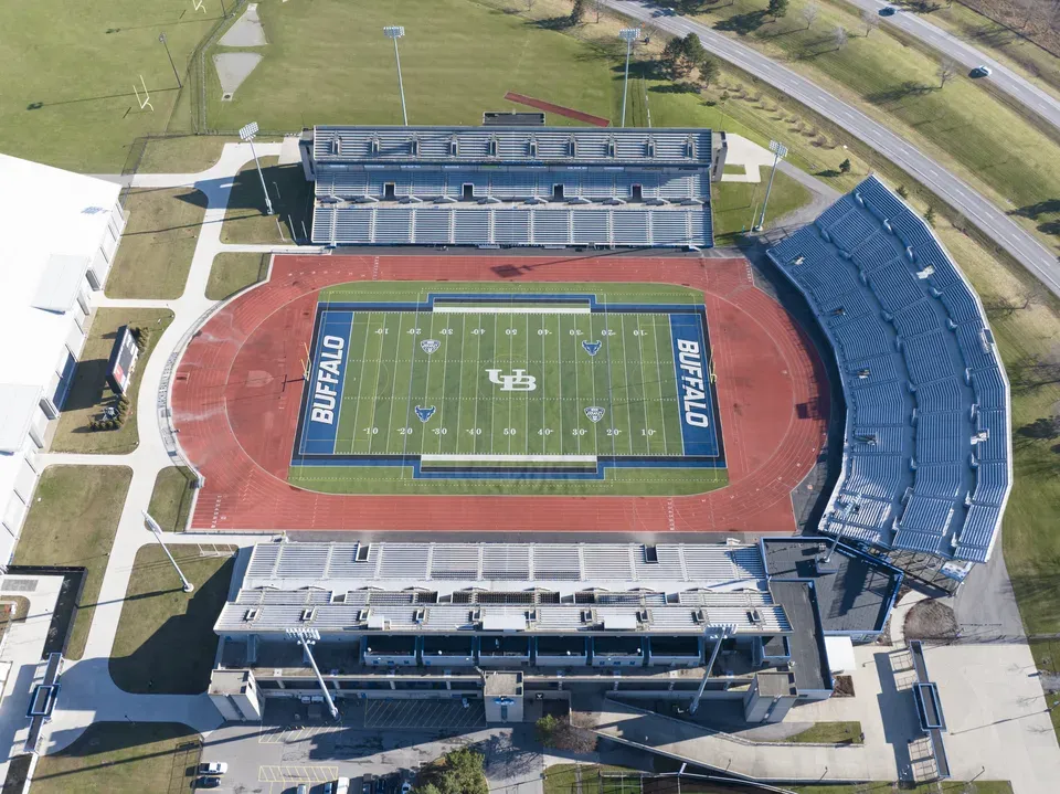 Broadview Stadium, Buffalo