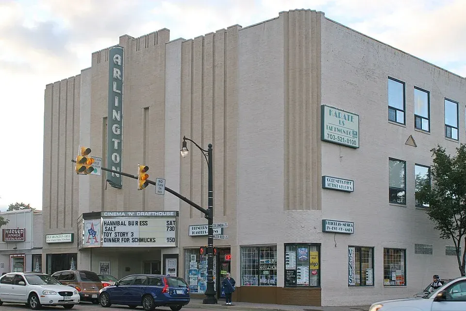 Arlington Cinema and Drafthouse, Arlington