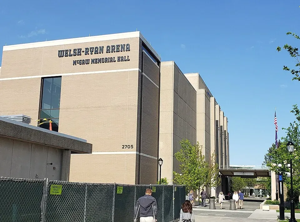 Welsh Ryan Arena, Evanston