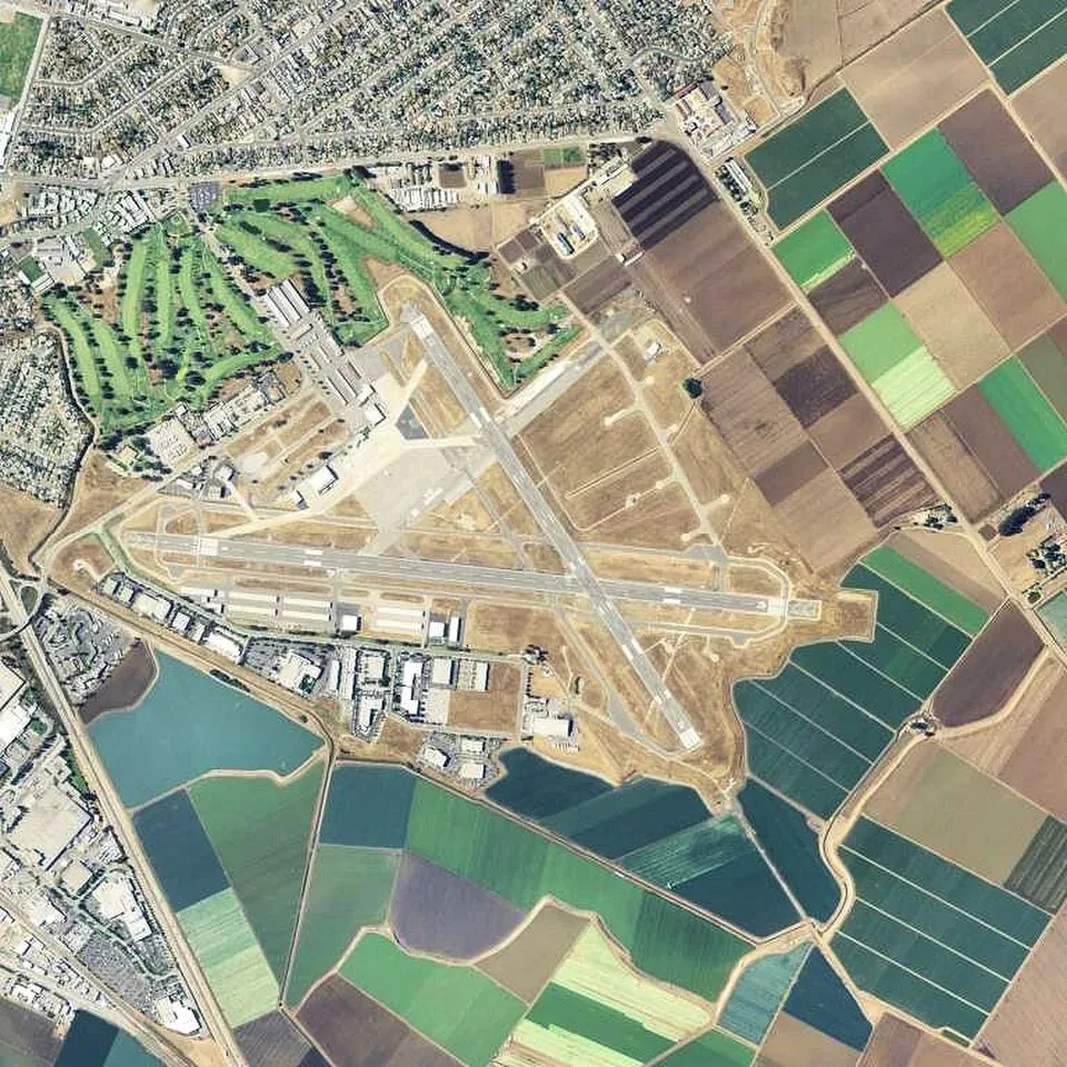 Salinas Municipal Airport, Salinas